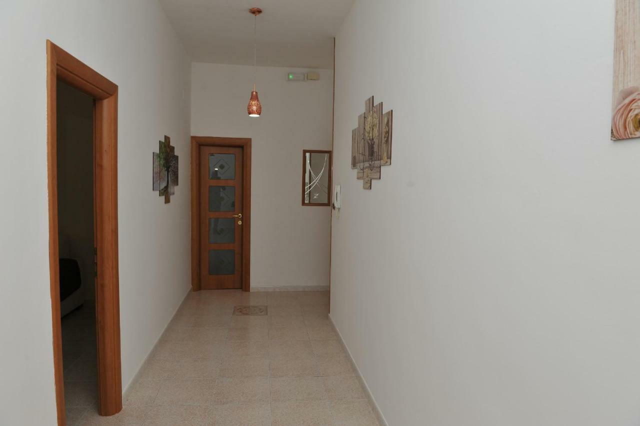 Casa vacanza Sarahouse Tarento Exterior foto